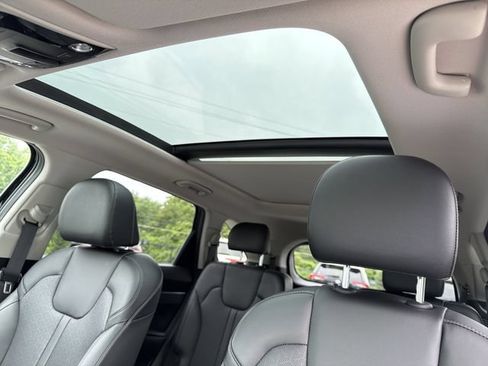 Used 2023 Kia Sorento EX w/ Panoramic Sunroof Package FWD image 34