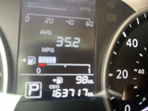 Used 2020 Nissan Versa S image 16