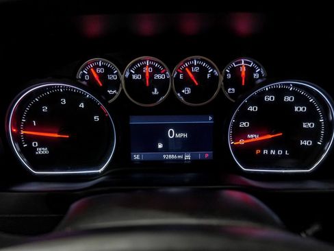 Used 2022 Chevrolet Silverado 2500 LT w/ Convenience Package AWD/4WD image 18