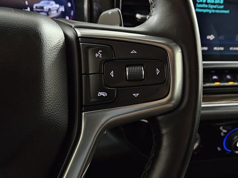 Used 2023 Chevrolet Silverado 1500 LT Trail Boss w/ LPO, Dark Essentials Package AWD/4WD image 17