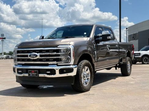 Used 2023 Ford F350 King Ranch w/ Chrome Package AWD/4WD image 4