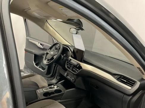 Used 2020 Ford Escape SE AWD/4WD image 25