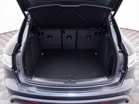 Certified 2026 Porsche Macan AWD/4WD image 29