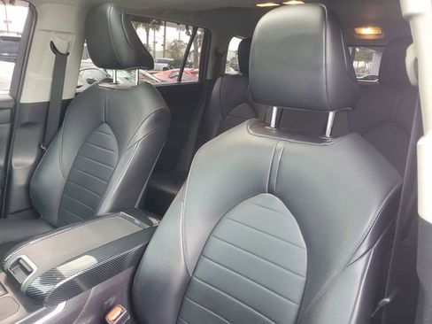Used 2021 Toyota Highlander XLE image 16