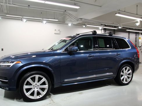 Used 2018 Volvo XC90 T6 Inscription w/ Convenience Package image 15