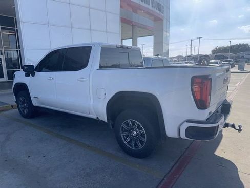 Used 2024 GMC Sierra 1500 AT4 w/ Technology Package image 6