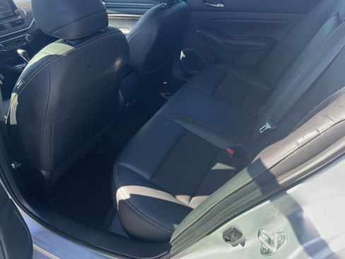 Used 2022 Nissan Altima 2.5 SR image 12