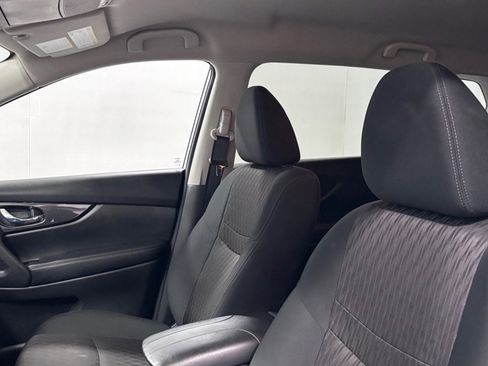 Used 2018 Nissan Rogue SV AWD/4WD image 12
