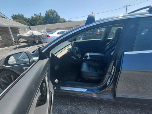Used 2020 Tesla Model 3 Performance AWD/4WD image 11