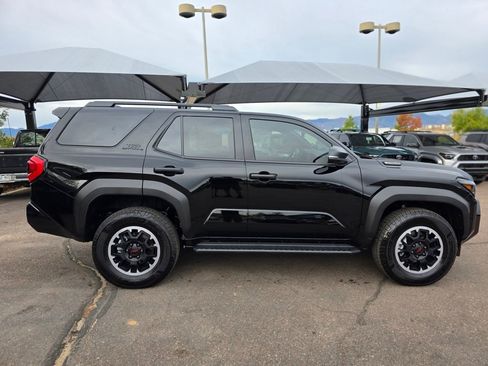 Used 2025 Toyota 4Runner TRD Off-Road image 11