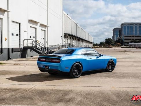 Used 2015 Dodge Challenger SRT Hellcat image 53