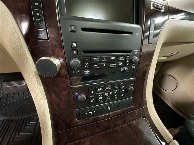 Used 2007 Cadillac Escalade AWD w/ Information Package image 17