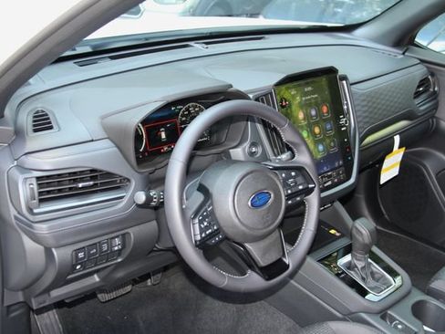 Used 2025 Subaru Forester Premium AWD/4WD image 21