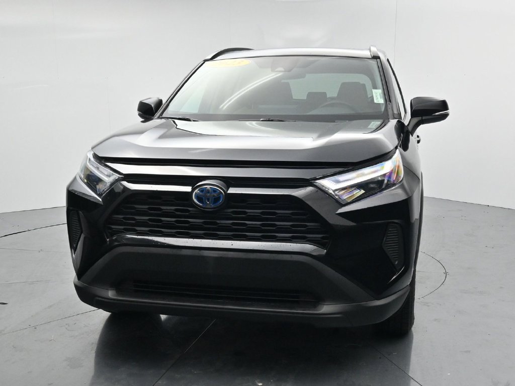 Used 2023 Toyota RAV4 XLE w/ Convenience Package AWD/4WD image 3