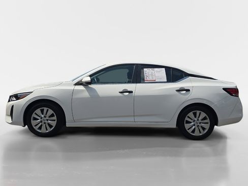 Used 2024 Nissan Sentra S image 2
