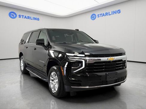 Certified 2025 Chevrolet Suburban LS RWD image 14