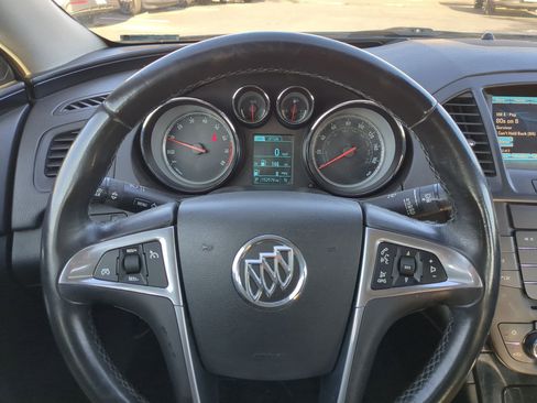 Used 2013 Buick Regal Premium image 18
