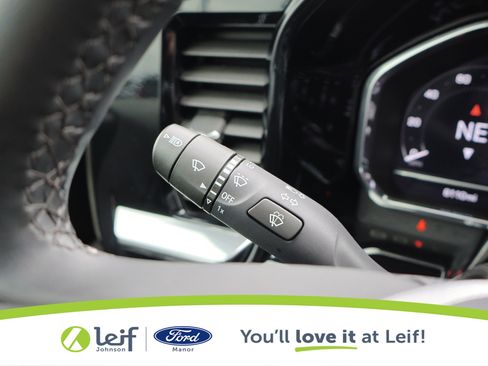 Used 2025 GMC Sierra 1500 Elevation image 17