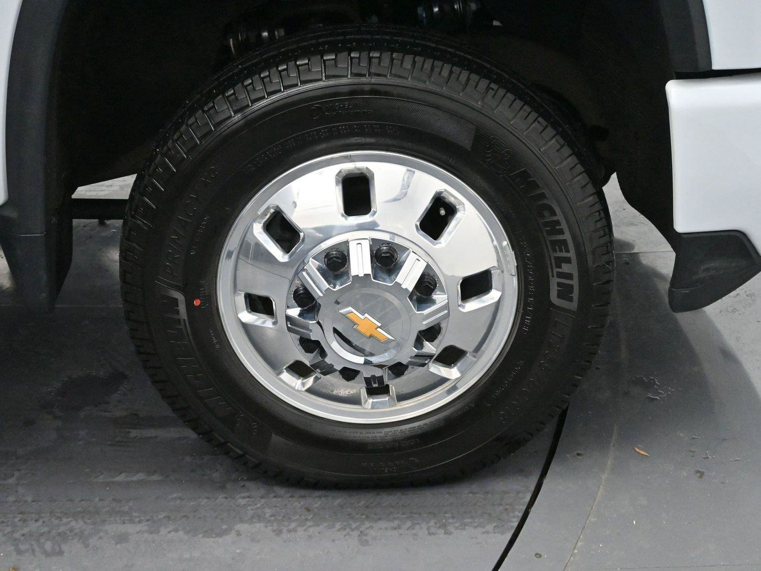 Used 2026 Chevrolet Silverado 3500 High Country w/ Technology Package AWD/4WD image 34