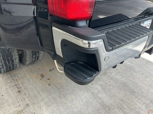 Used 2024 Ford F350 Lariat image 21