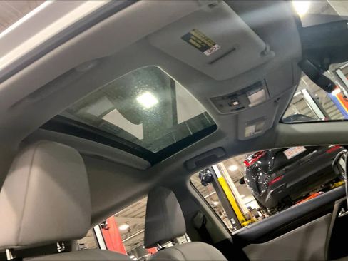 Used 2022 Lexus RX 450h AWD w/ Premium Package image 14