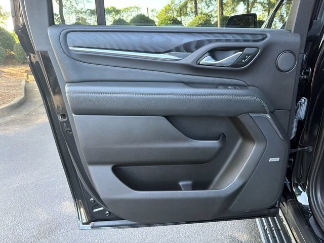 Used 2022 GMC Yukon XL Denali w/ Denali Premium Package AWD/4WD image 22