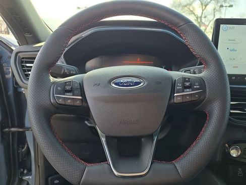 Certified 2024 Ford Escape ST-Line w/ Tech Pack #1 image 18