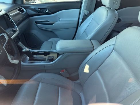 Used 2017 GMC Acadia SLT image 9