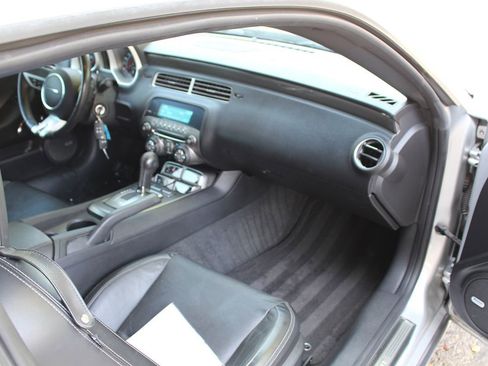 Used 2010 Chevrolet Camaro SS w/ RS Package image 13