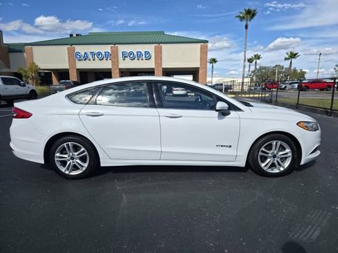 Used 2018 Ford Fusion S image 4
