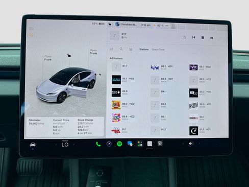 Used 2025 Tesla Model 3 Long Range RWD image 11