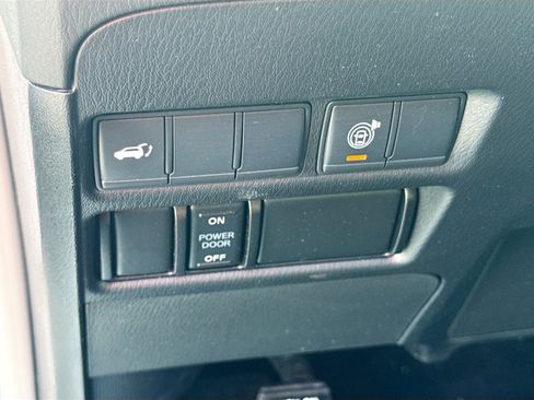 Used 2021 Nissan Armada SL AWD/4WD image 10
