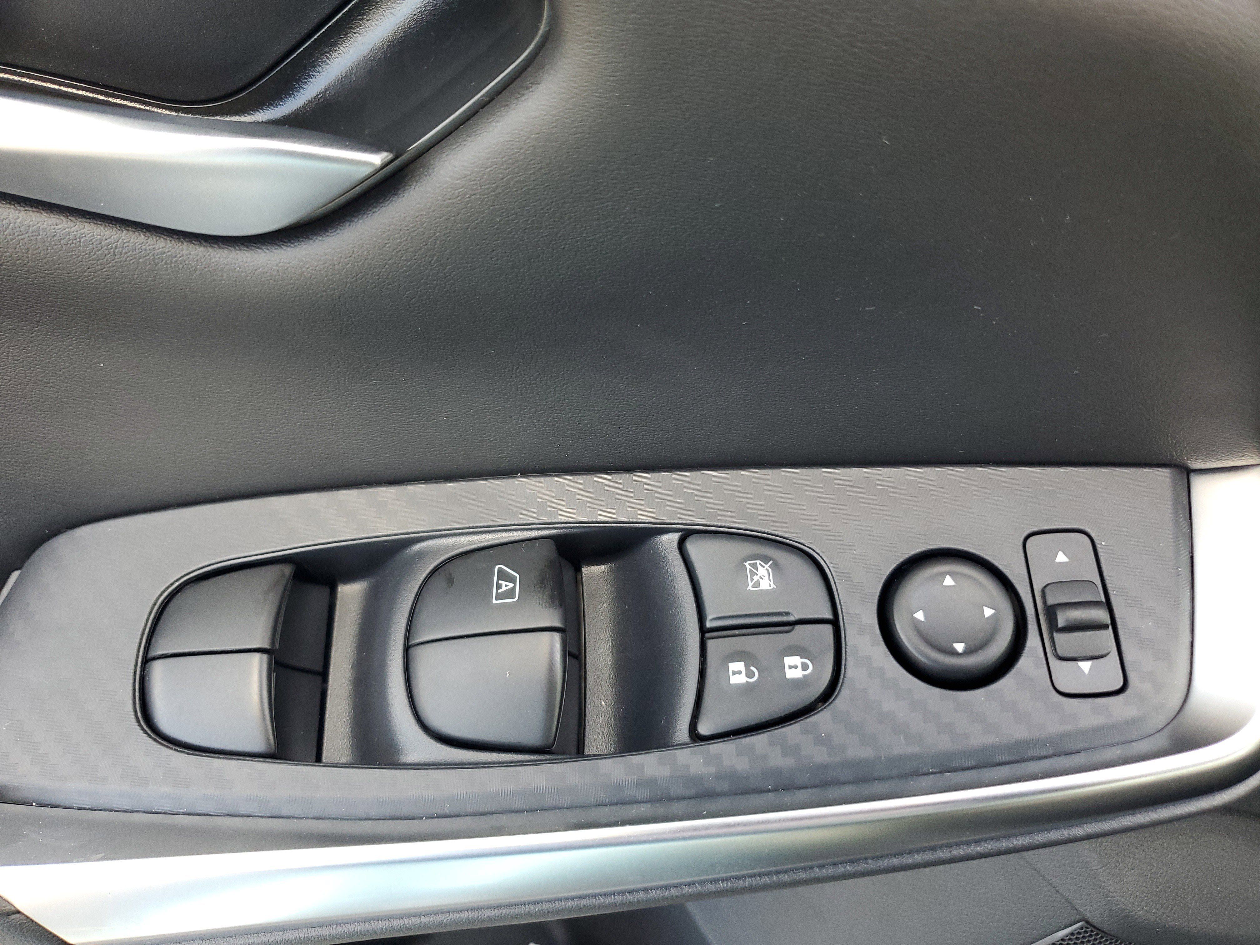 New 2025 Nissan Sentra SR w/ Midnight Edition FWD image 19