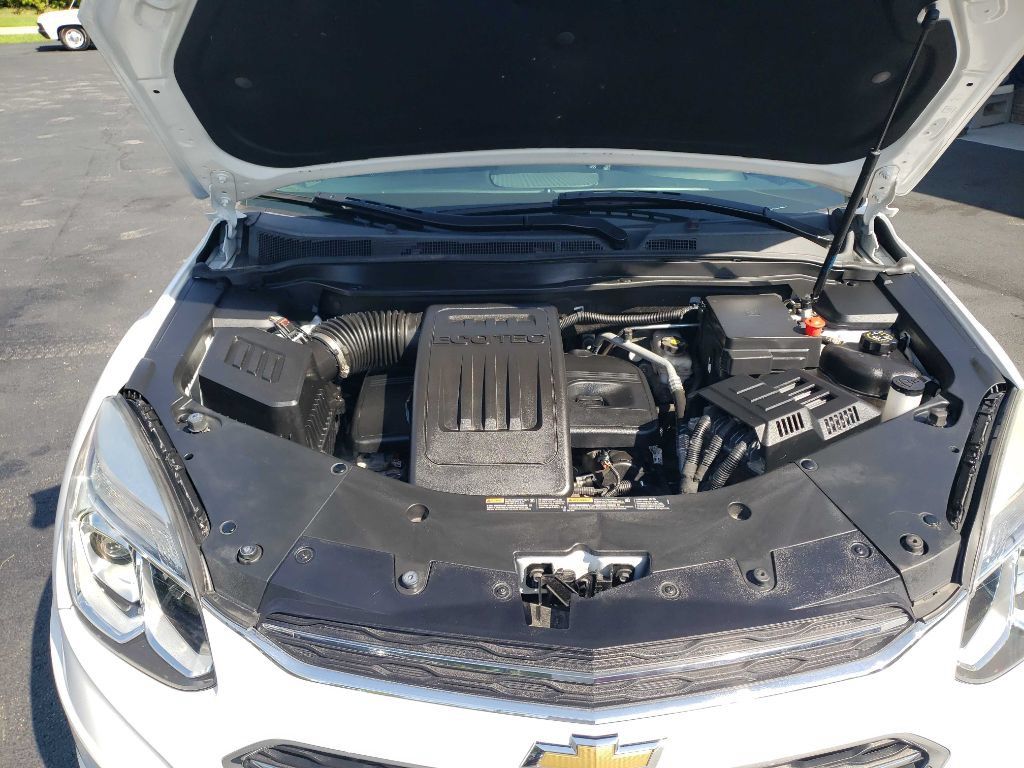 Used 2017 Chevrolet Equinox LT w/ Convenience Package AWD/4WD image 29
