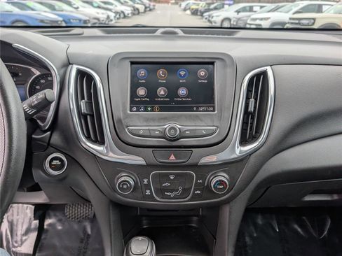 Used 2020 Chevrolet Equinox LT image 17