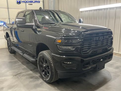 Used 2025 RAM 2500 Big Horn AWD/4WD image 1