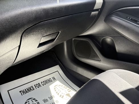Used 2025 Nissan Altima 2.5 SV FWD image 22