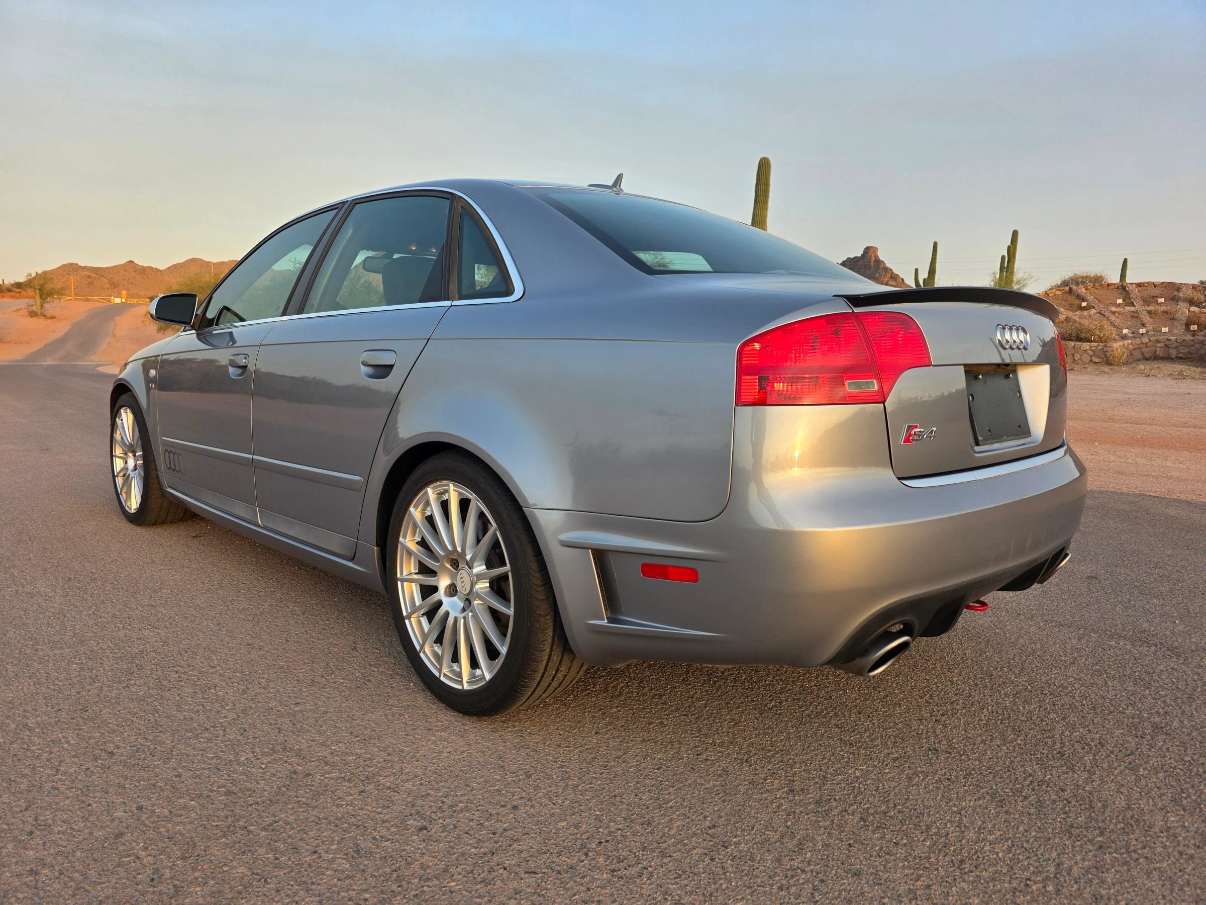 Used 2006 Audi S4 Sedan AWD/4WD image 3