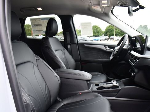 New 2025 Ford Escape Base w/ PHEV Premium Package image 15