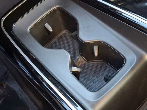 Used 2024 Volkswagen ID.4 2WD image 29