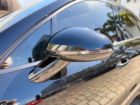 Used 2022 Porsche Macan AWD/4WD image 15