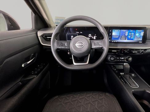 Certified 2026 Nissan Kicks SV w/ Charging Package FWD image 8