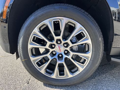 New 2026 GMC Yukon Denali image 15