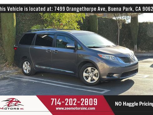 Used 2015 Toyota Sienna LE FWD image 1