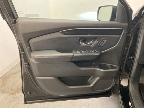 Certified 2024 Honda Pilot Elite image 21