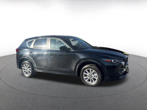 Used 2025 MAZDA CX-5 AWD 2.5 S w/ Preferred Package image 2