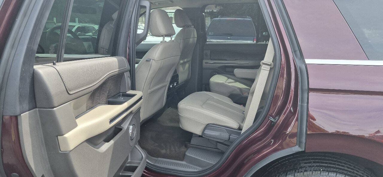 Used 2021 Ford Expedition Limited AWD/4WD image 36