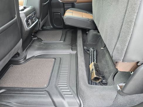 Used 2021 Chevrolet Silverado 2500 High Country w/ Z71 Off-Road Package image 13