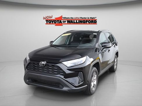 Certified 2025 Toyota RAV4 XLE AWD/4WD image 1