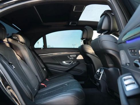 Used 2015 Mercedes-Benz S 550 Sedan image 9